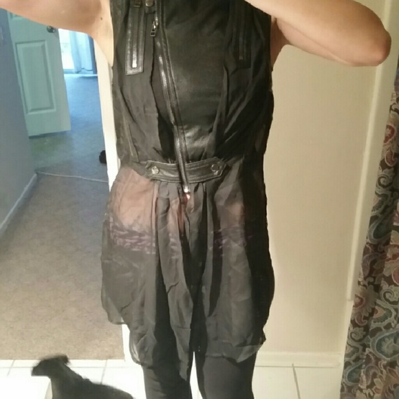 NWT LF Cropped Layered Moto Vest - Picture 3 of 4